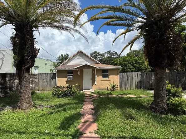 113 SE 4th St, Hallandale, FL 33009