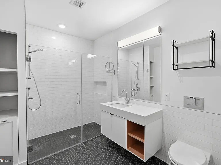 57 N St NW #301 — Photo 18