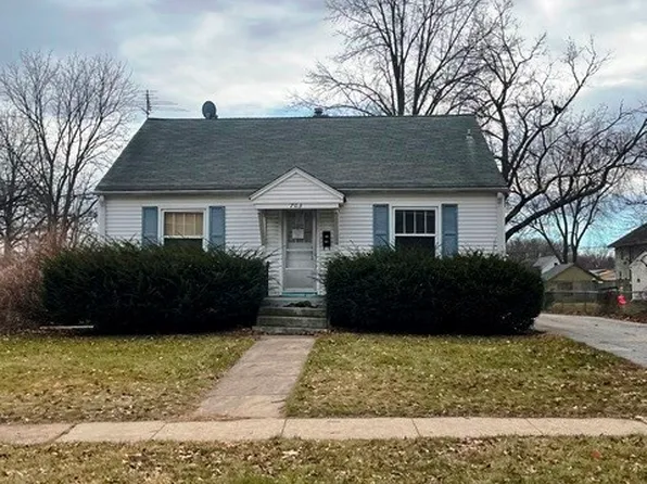 703 E Salem Ave, Indianola, IA 50125