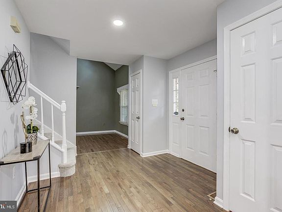 3rd image of 15609 Yellowhorn Ct