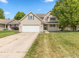 626 Lasalle Ave NW, Grand Rapids, MI 49534