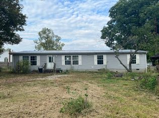 156 Jefferson St, Heltonville, IN 47436