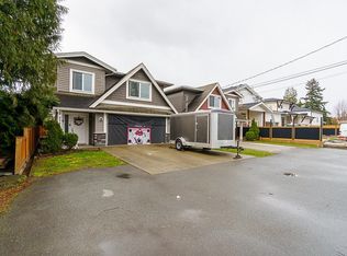 45466 Wells Rd #2, Chilliwack, BC V2R1G6