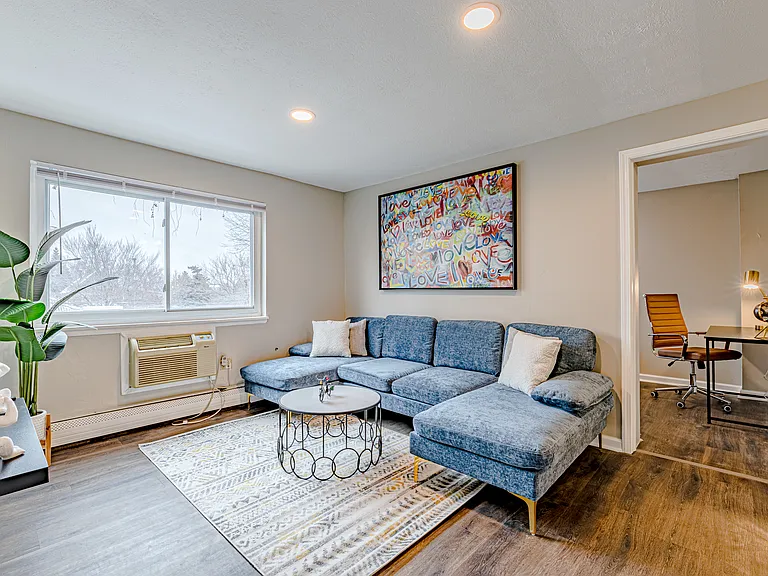 3118 W 14th St #304 — Photo 2