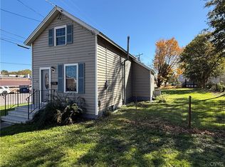 45 Westmoreland Rd, Whitesboro, NY 13492