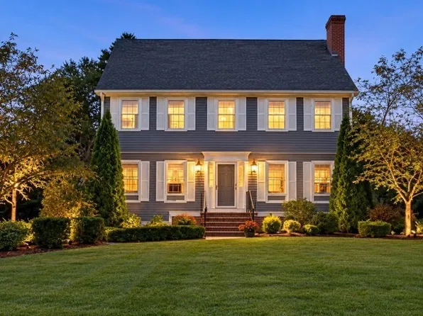 12 Cote St, Amesbury, MA 01913