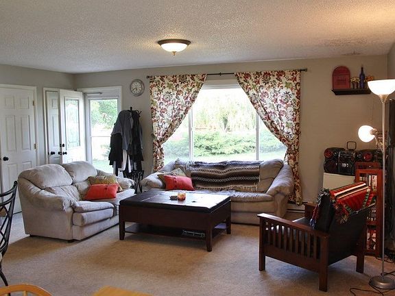 3rd image of 2375 Bob White Ct