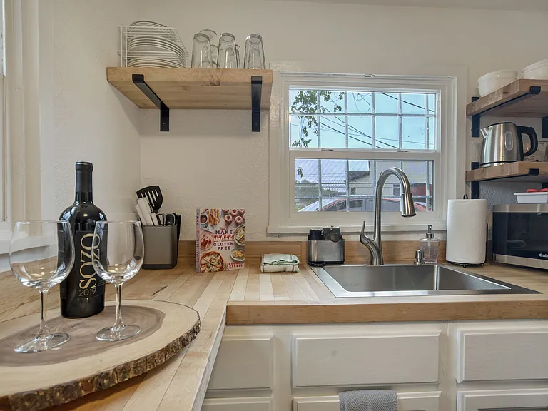 A tidy, modern space that covers all the basics for a short or extended visit.