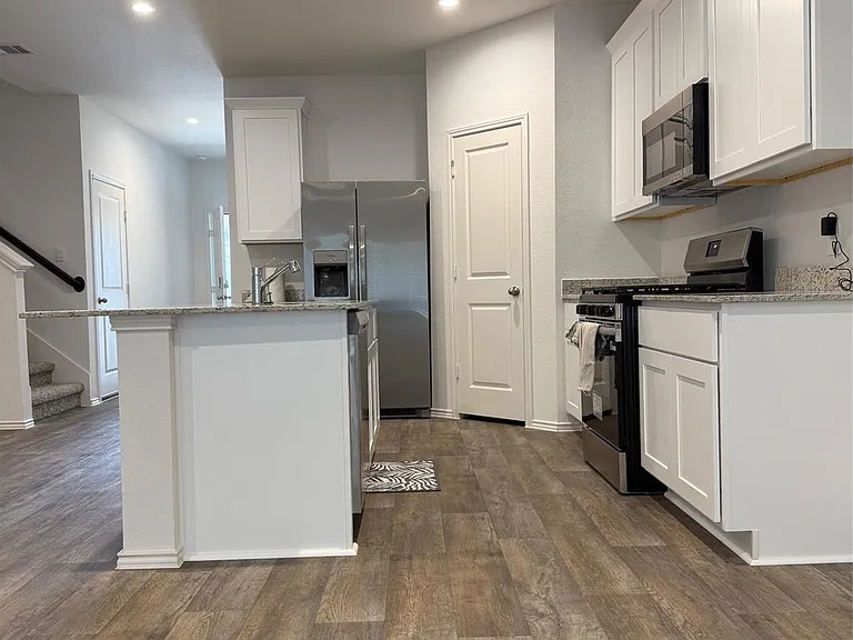 31310 Derbyhaven Dr — Photo 8