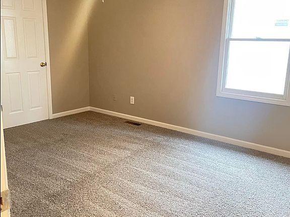 5th image of 2807 Harvest Ln