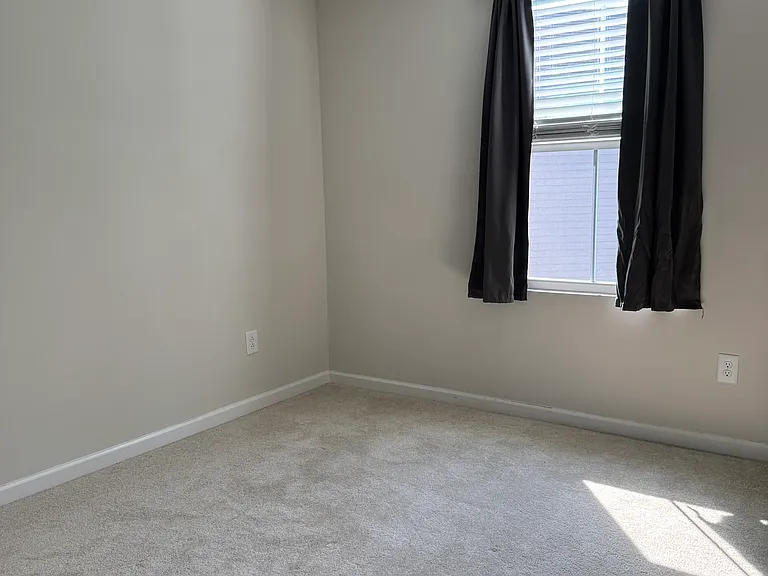 201 Thicket Dr — Photo 10