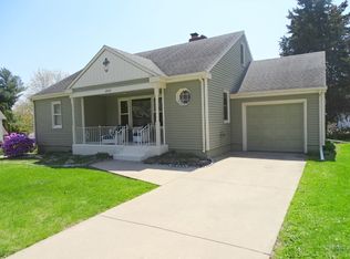 1503 W Stover St, Freeport, IL 61032