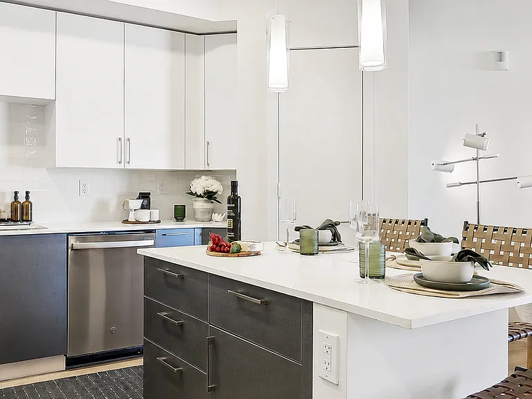 2550 NE 193rd St #201 — Photo 5