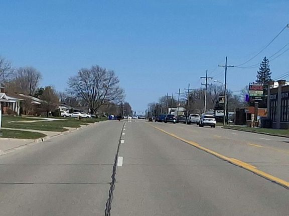 5th image of 17841 Mile Rd