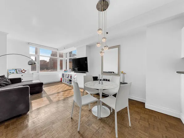 404 E 76th St APT 8C, New York, NY 10021