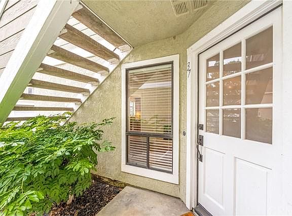 5th image of 37 Coventry Ln #362