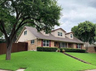 9711 Ravensway Dr, Dallas, TX 75238