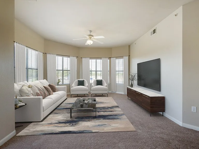 Villaggio Apartments — Photo 25