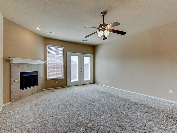 3rd image of 506 Teal Ln