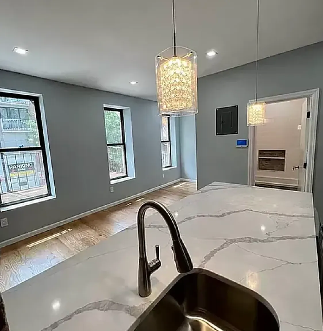 299 Hancock Street — Photo 4