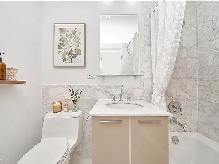 49 E 34th St #26C — Photo 5