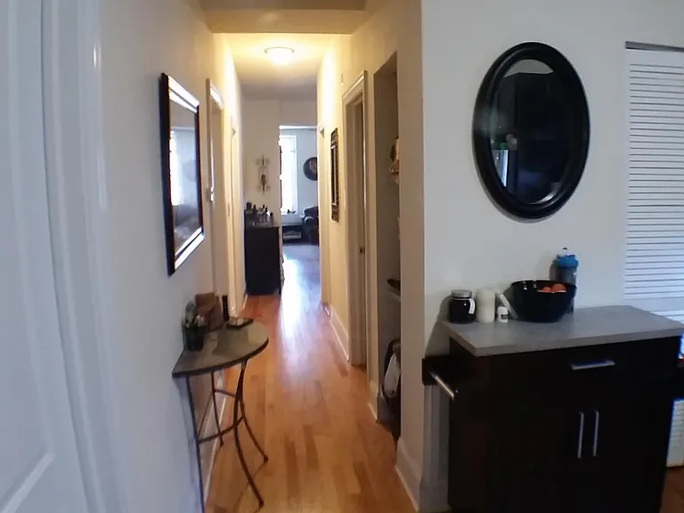 1029 W Wellington Ave #2 — Photo 3
