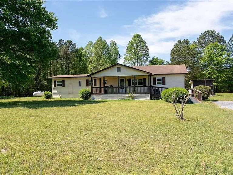 3131 Langley Rd — Photo 4