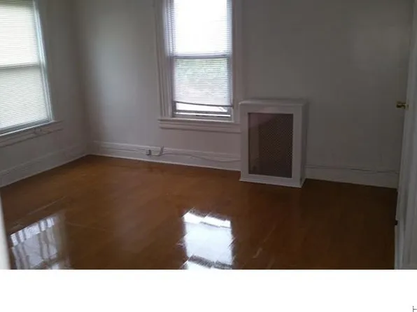 31 Cottage Ave, Mount Vernon, NY 10550