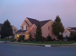 4884 Waterford Dr, Macungie, PA 18062