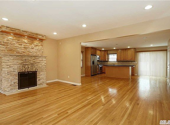 5th image of 139 Fairview Ave