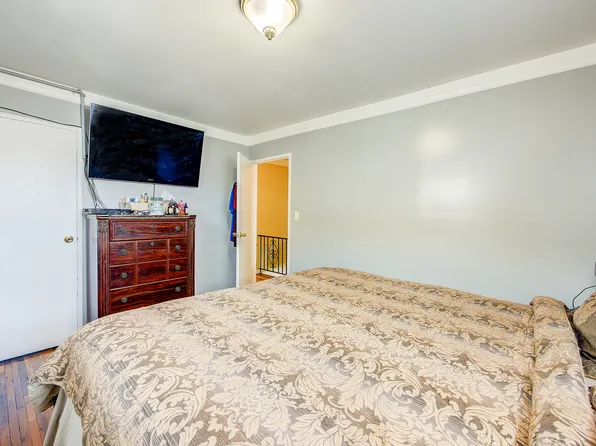 627 Beach 65th Street image 15 of 30