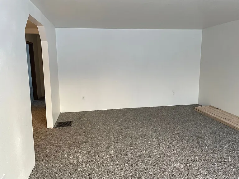 1441 E 12th Ave — Photo 10