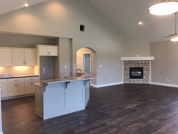 5th image of 4142 W Carmola Dr