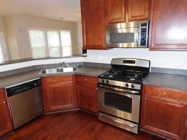 3286 Welmingham Dr SW — Photo 10