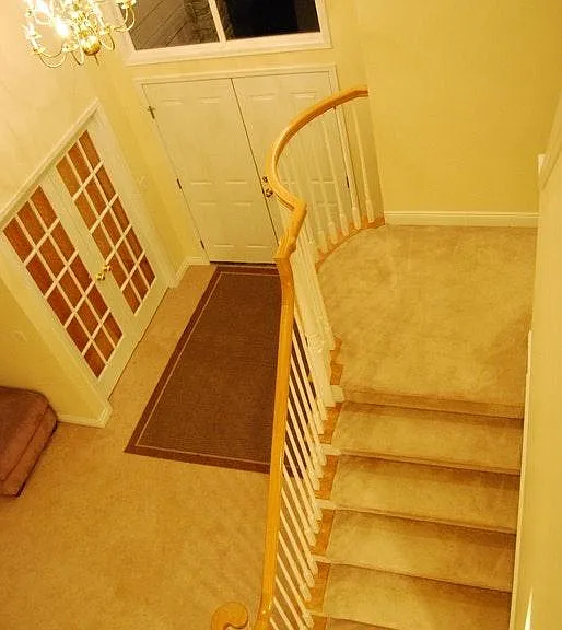 Vaulted ceilings for year round light