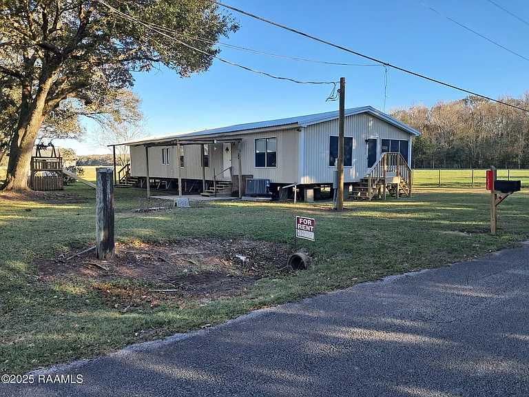 11330 Audubon Rd — Photo 3