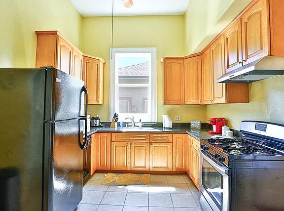5th image of 428 N 2nd St