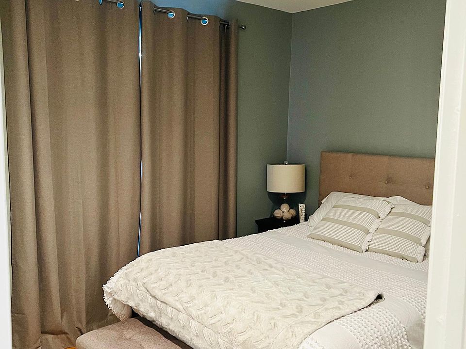 1st image of 3026 W Palmer Blvd APT 1S