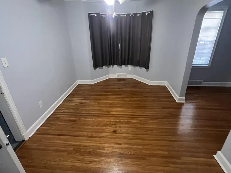 1089 N Belvedere Blvd — Photo 12