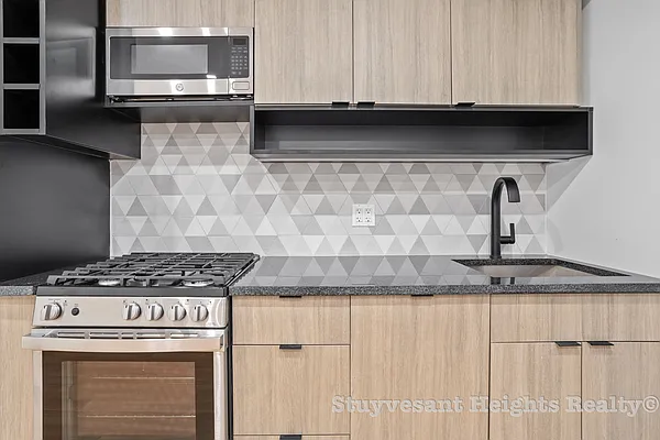 Rented by Stuyvesant Heights Realty Corp | media 21