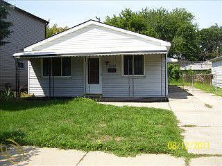1st image of 27209 Pinewood St