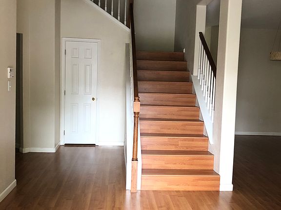 5th image of 2100 Dartmouth Ave