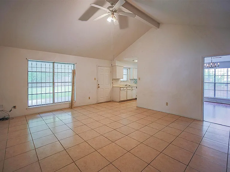 7010 Captain Dr — Photo 7