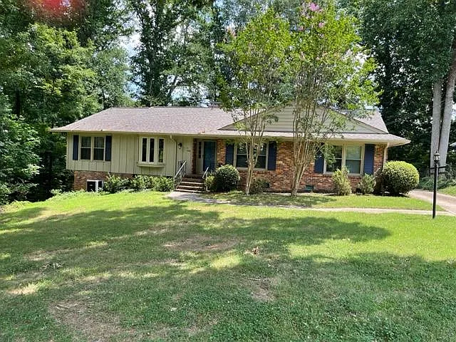 6325 Fair Valley Dr