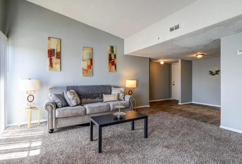1st image of 1000 NW 105th St #205