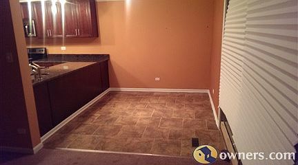 5th image of 703 E 194th St