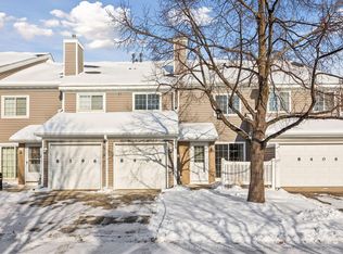8404 Copperfield Way #101, Inver Grove Heights, MN 55076