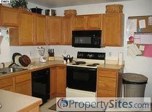 2nd image of 425 Stevens Cir