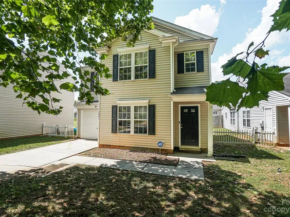 2861 Oasis Ln, Charlotte, NC 28214