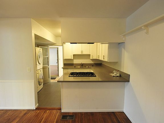 4th image of 13567-13571 Rye St #13571-1